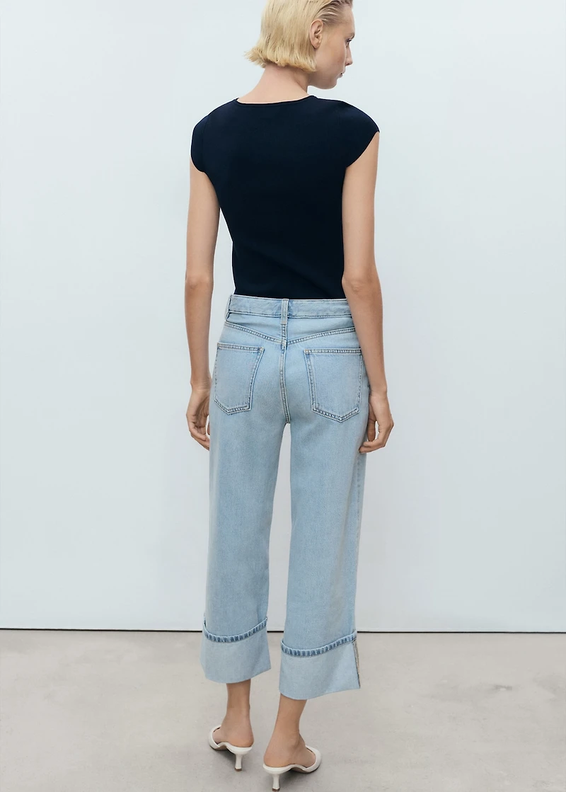 Wide-leg cropped jeans with rolled-up hem