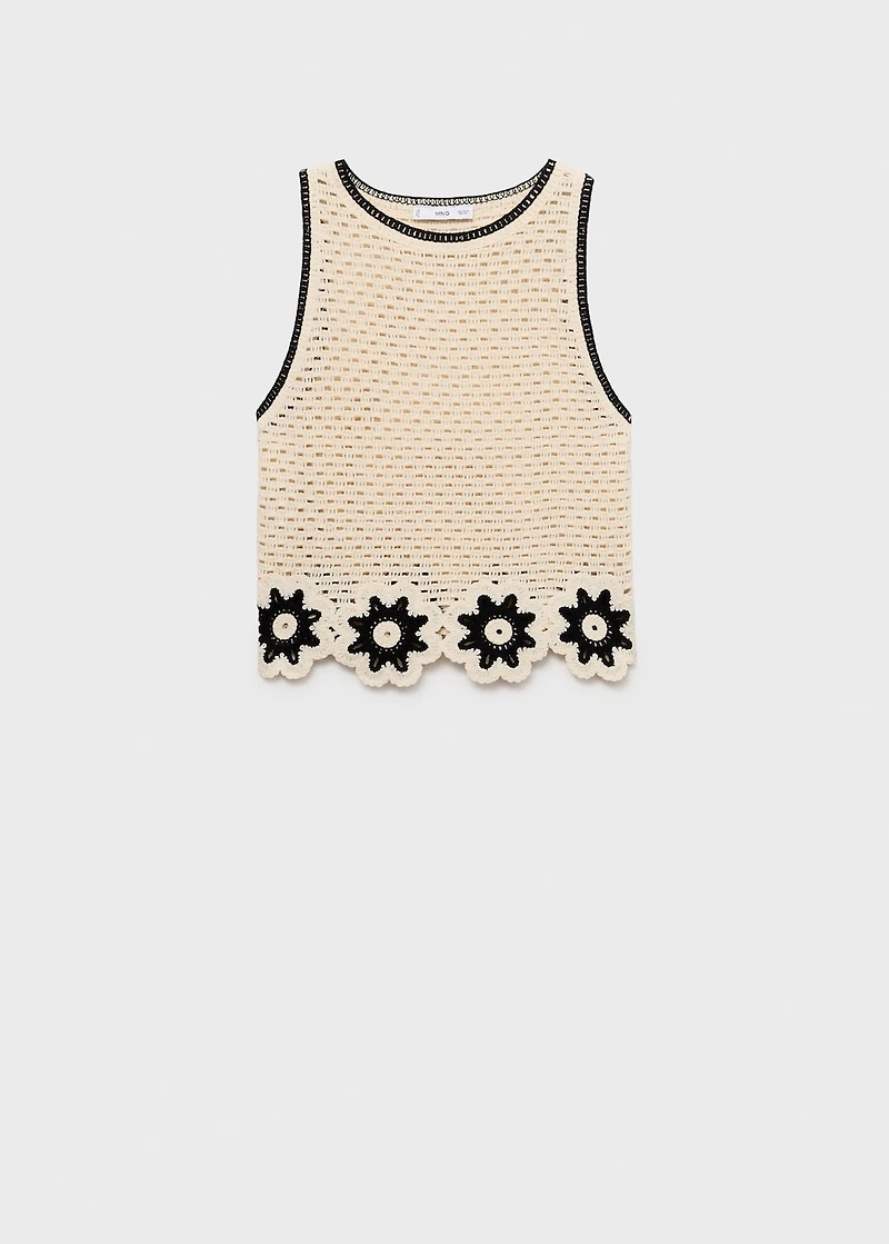 Crochet top with floral finishes