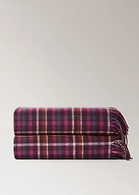 Fringed blanket with check design
