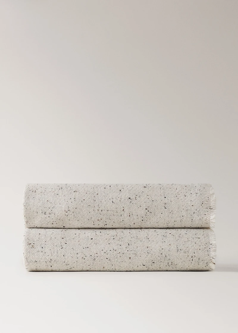 Melange knitted blanket