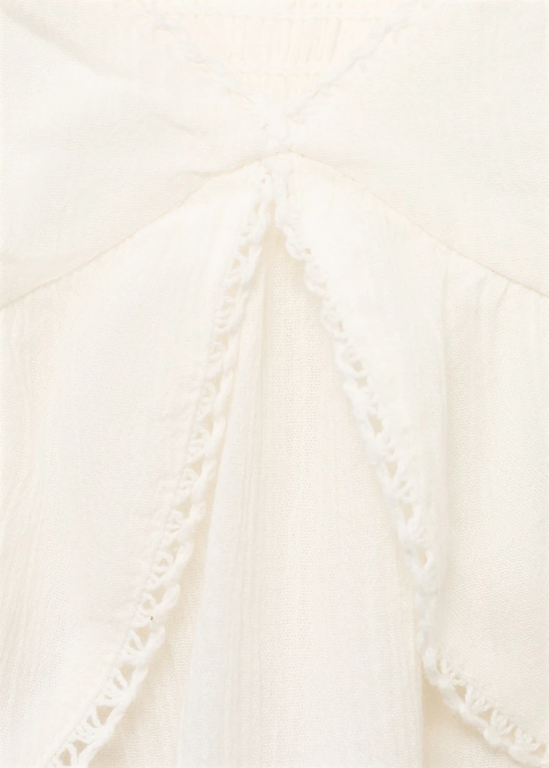 Ruffle top with lace detail