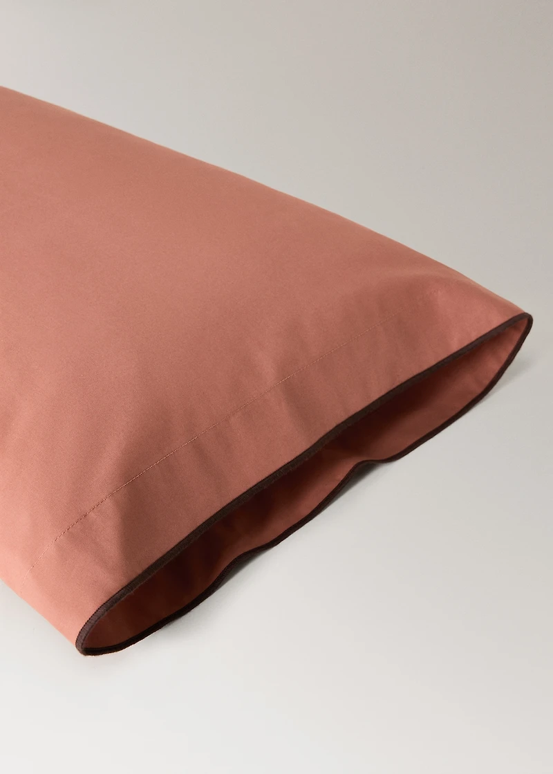 Cotton percale pillowcase with overlock stitching 45x110 cm