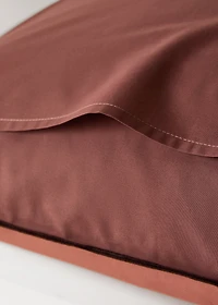 Two 200-thread count percale cotton pillowcases with contrasting overlock 50x75 cm