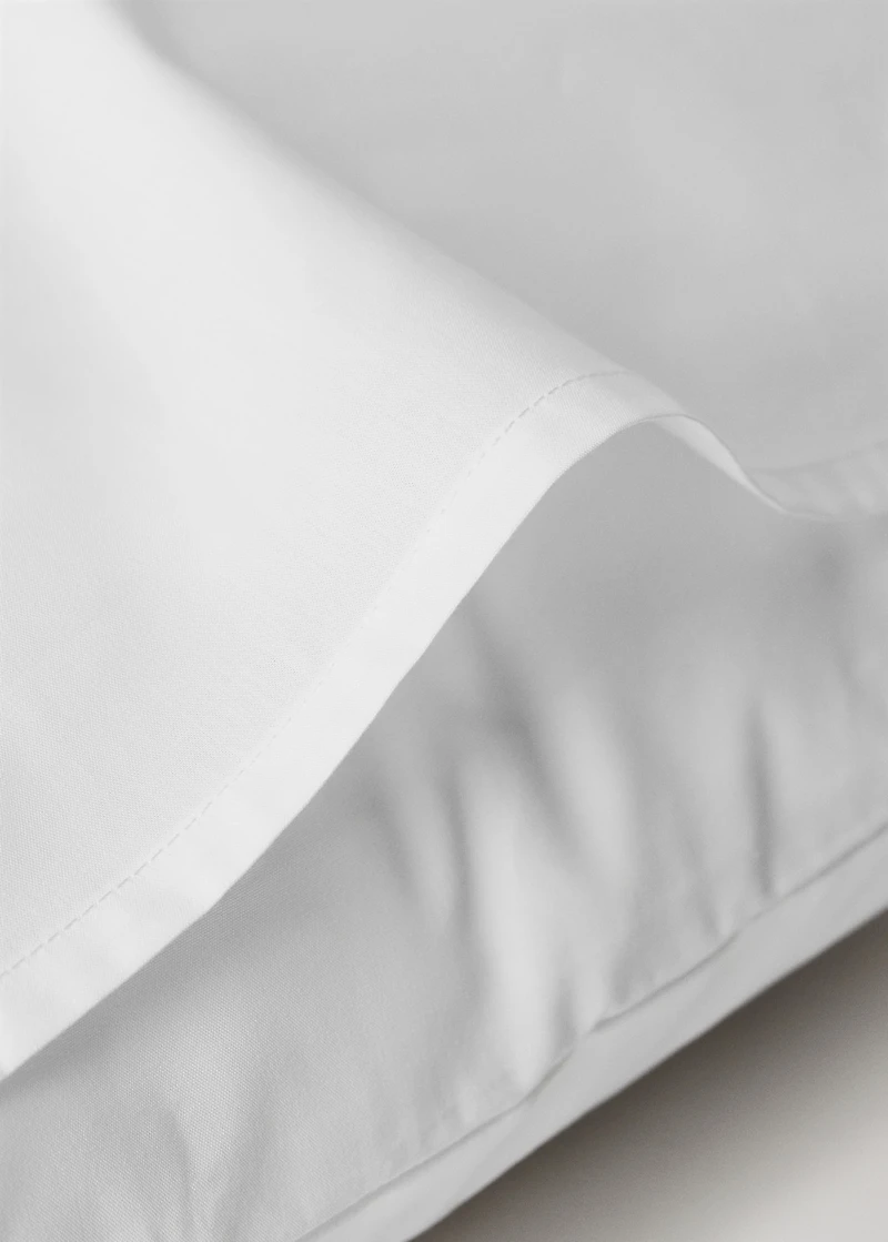 Two 200-thread count percale cotton pillowcases 60x60 cm