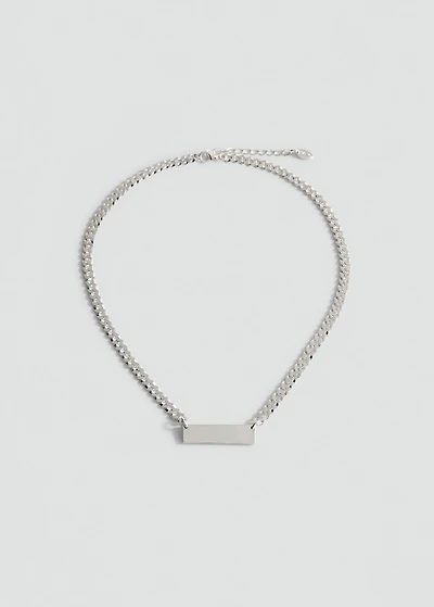 Chain with metal links