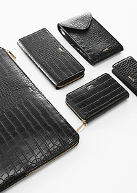 Small wallet with croc effect