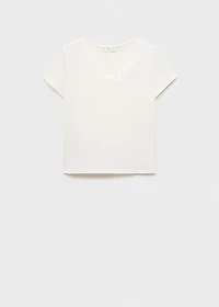 T-shirt with mother-of-pearl button detail