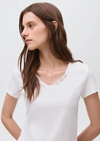 T-shirt with mother-of-pearl button detail