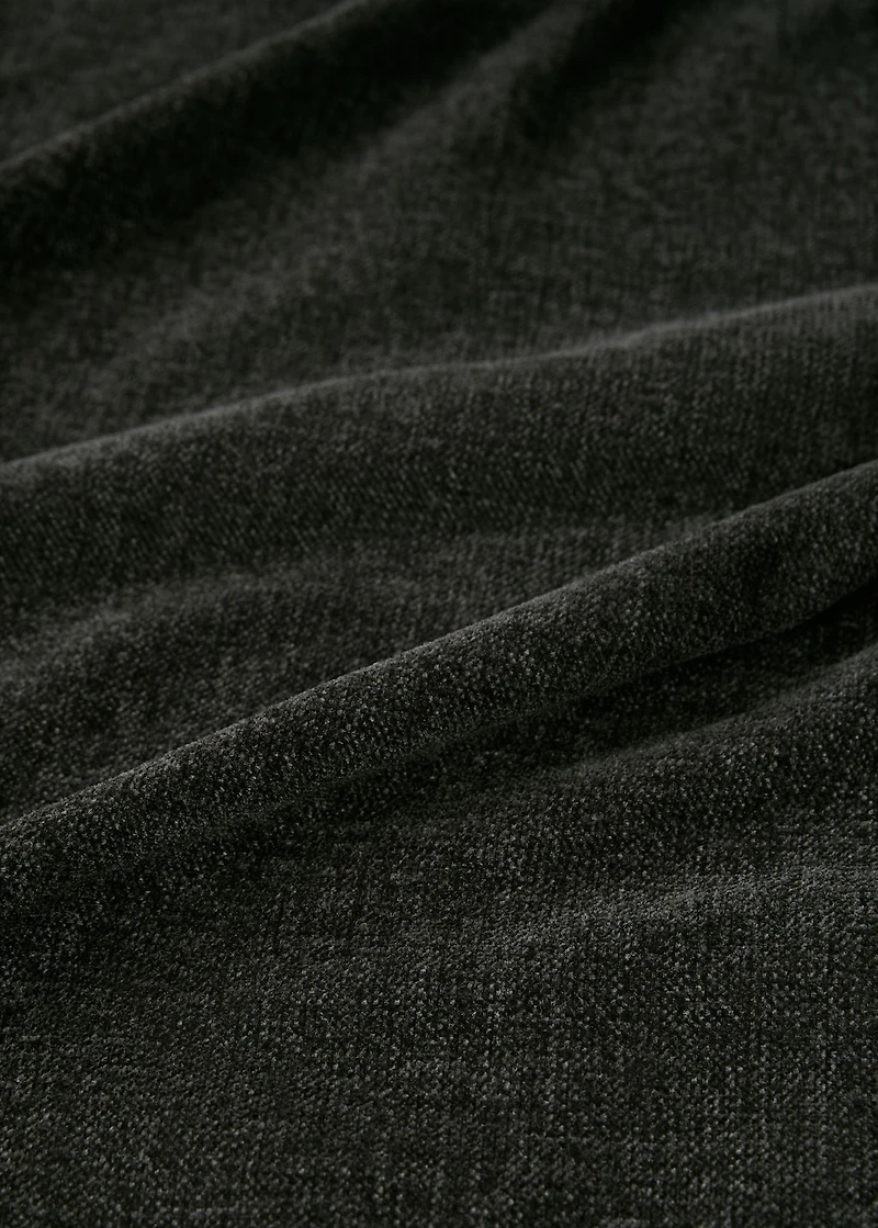 Chenille blanket with fringes