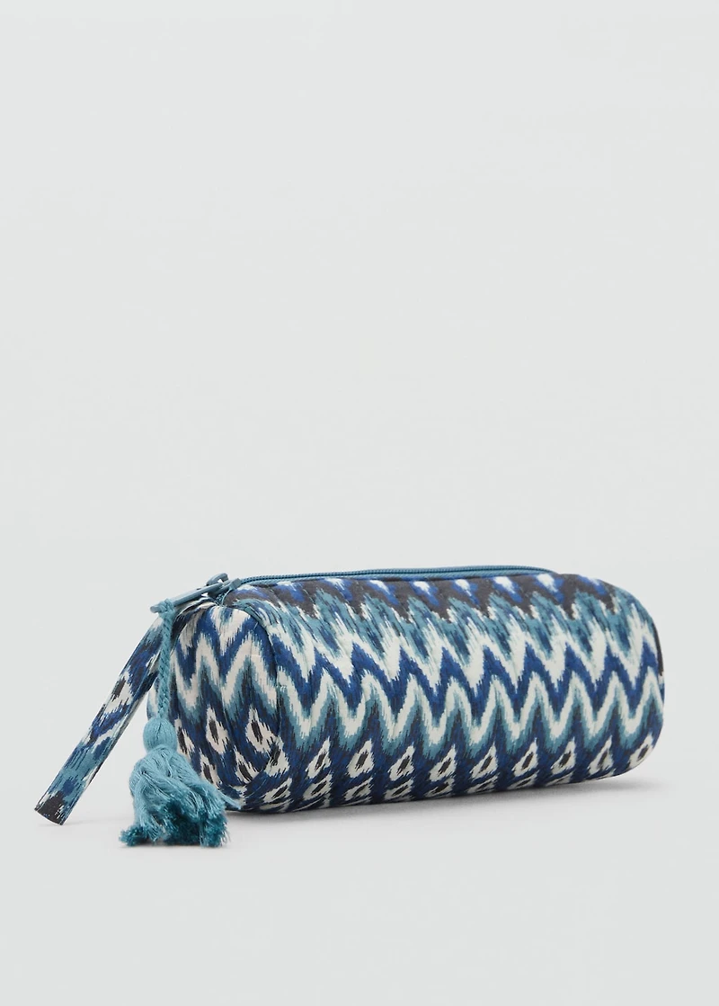 Case with ethnic print