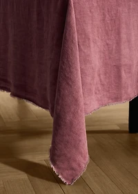 Linen tablecloth with frayed trim for 6 to 8 diners