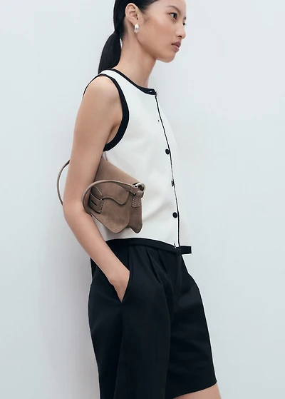 Knitted vest with contrast detail