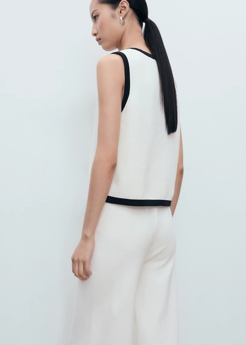 Knitted vest with contrast detail