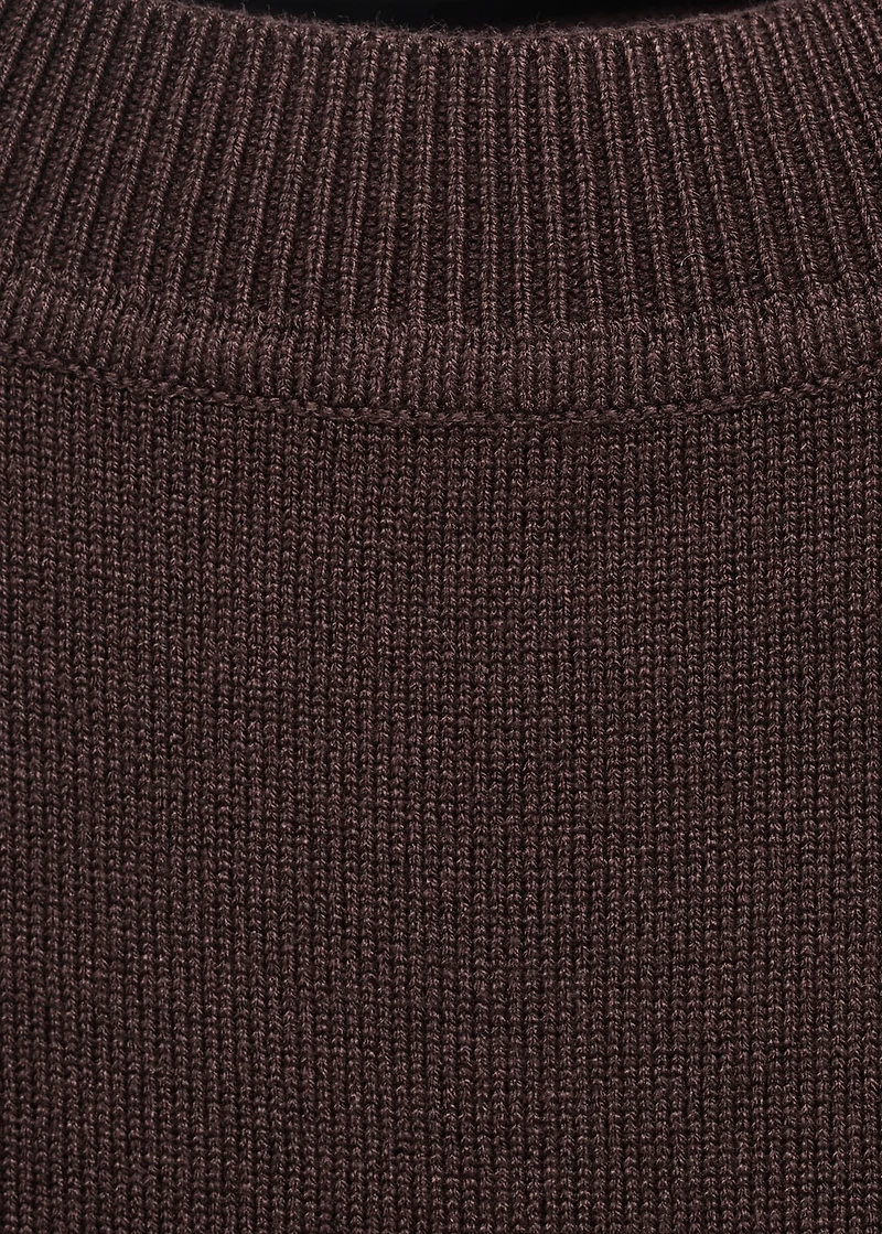 Fine-knit top