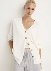 Buttoned wool cardigan