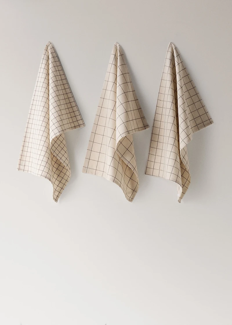 Check cotton kitchen towels