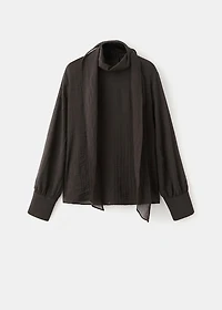 Textured blouse with foulard