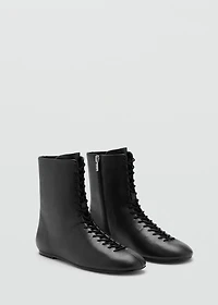 Lace-up leather ankle boots