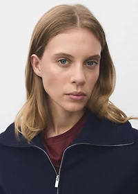 Knitted sweater with zip collar