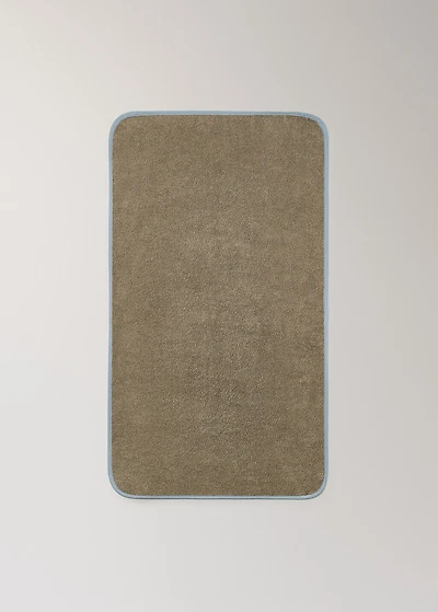 Cotton washbasin towel with contrasting trim