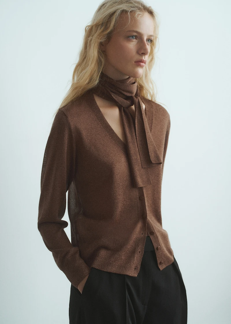 Fine-knit cardigan with foulard