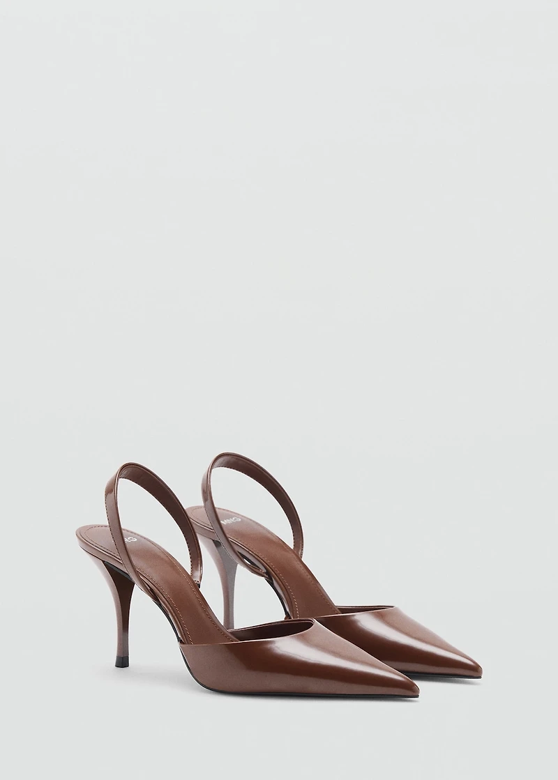 Patent leather pointed-toe court shoes