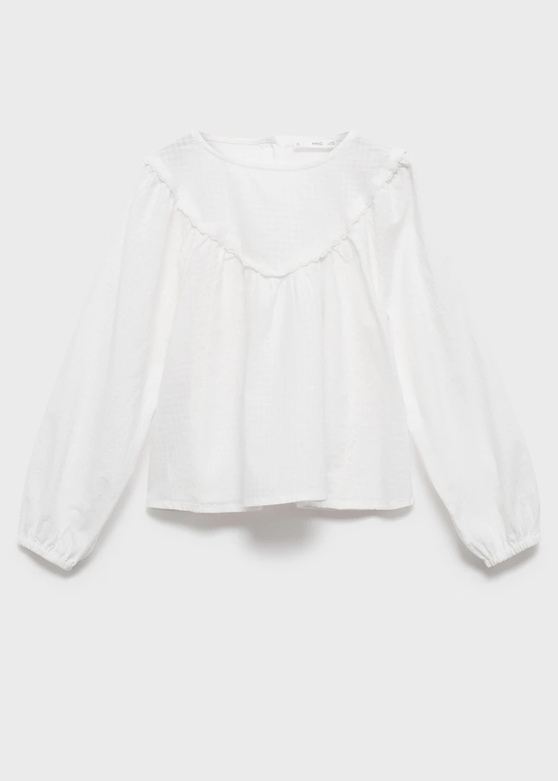 Blouse with lace trim details