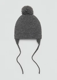 Knitted bobble hat