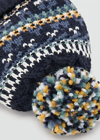 Knitted bobble hat