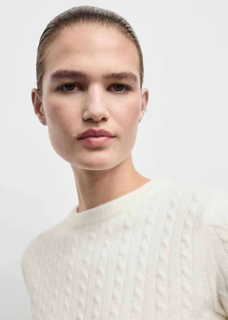 Short-sleeved cable-knit sweater