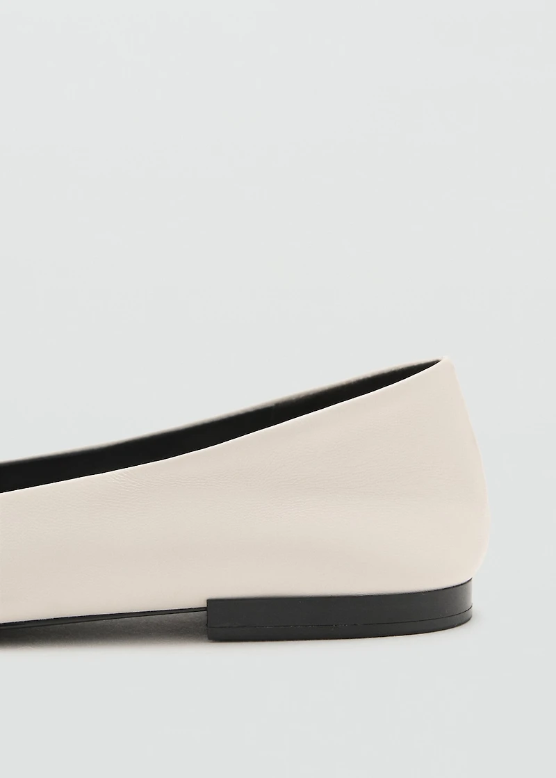 Leather ballet flats with bow