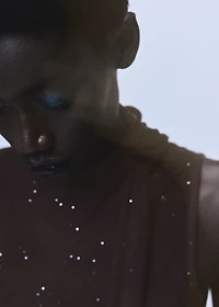 Shiny top with foulard