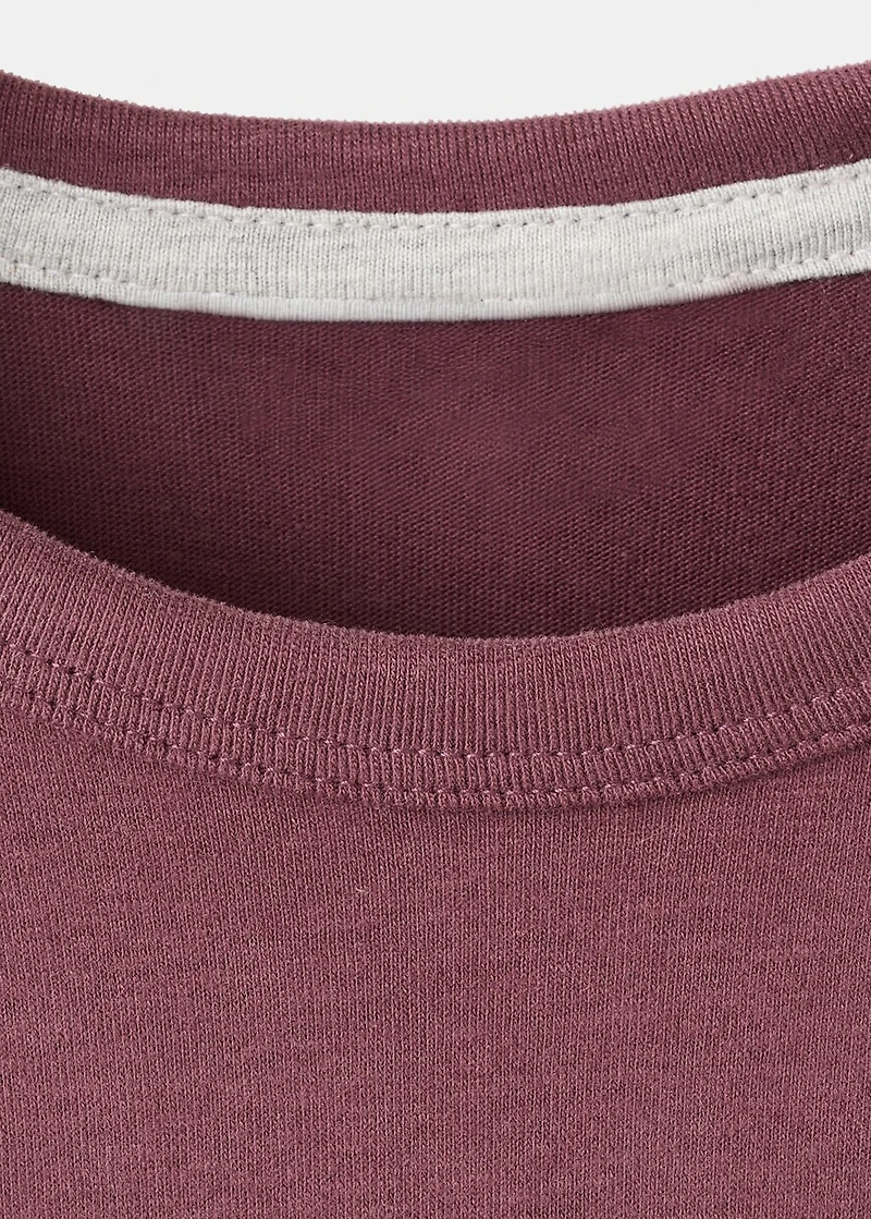 Decorative patches T-shirt