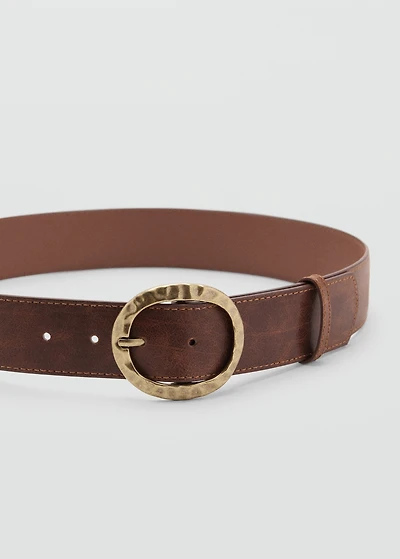 Textured belt with round buckle