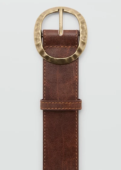Textured belt with round buckle