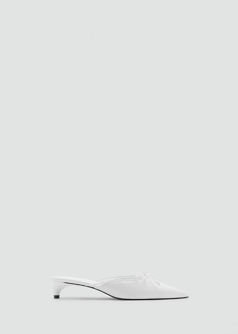 Kitten shoes with bow detail