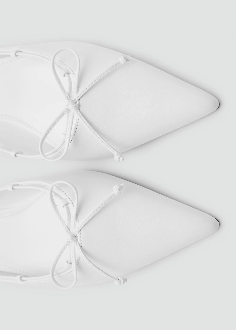 Kitten shoes with bow detail