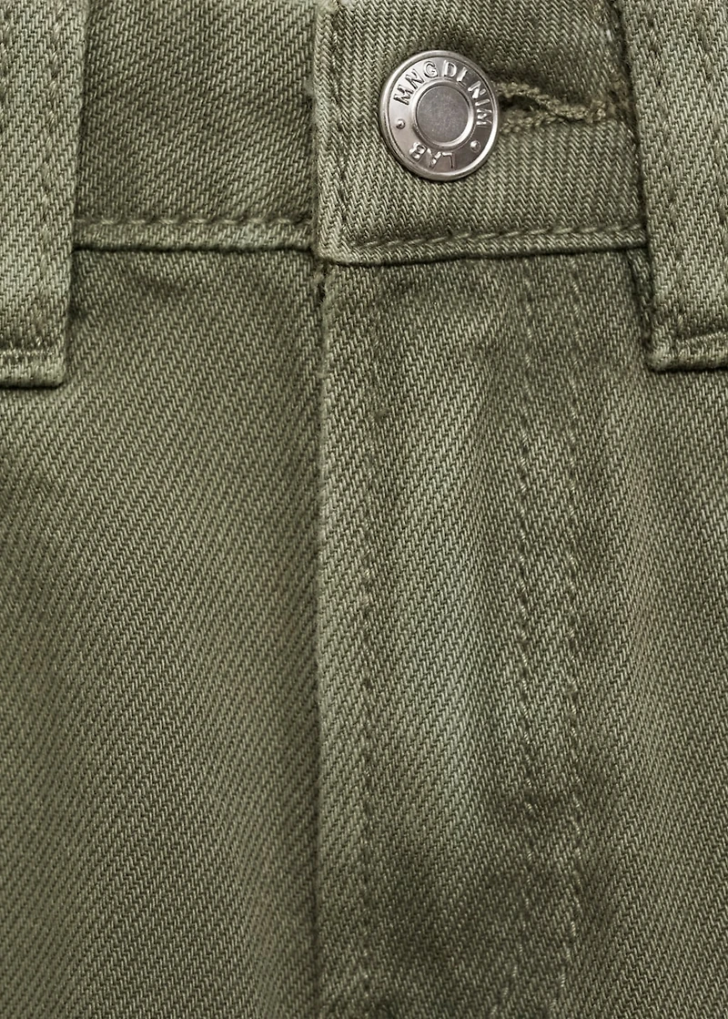 Shorts with stitching detail
