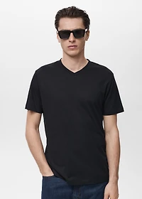 V-neck T-shirt