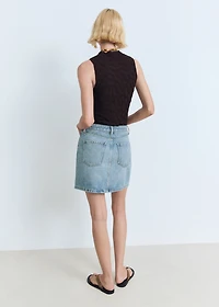 Short denim skirt