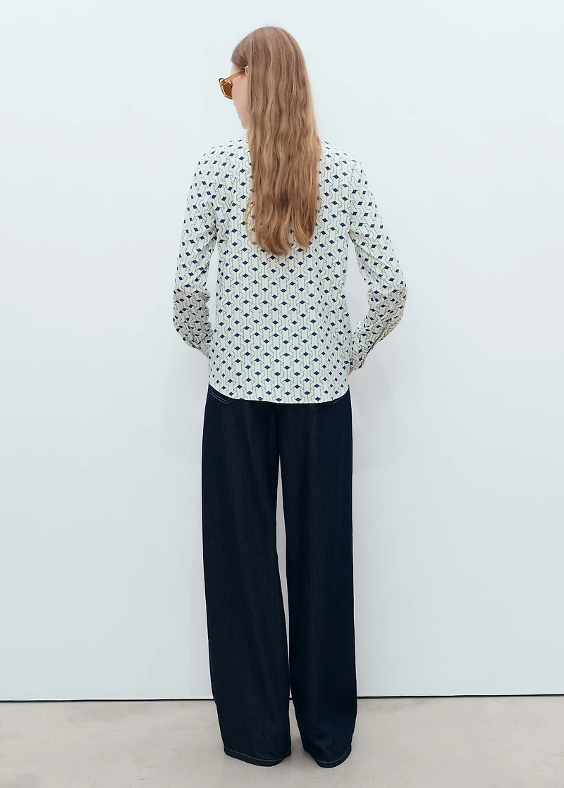 Geometric print shirt