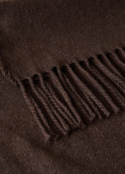 Wool-blend blanket with fringes