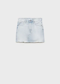 Denim skirt with frayed hem