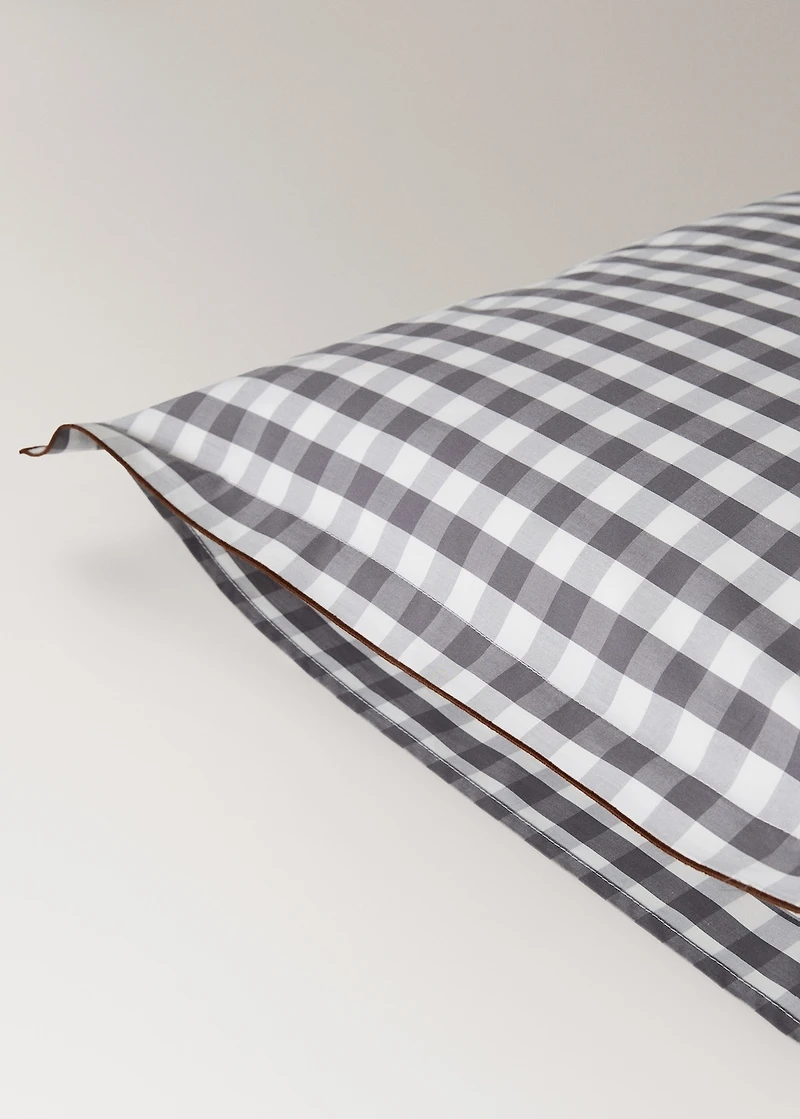 Two percale cotton gingham check pillowcases 60x60 cm