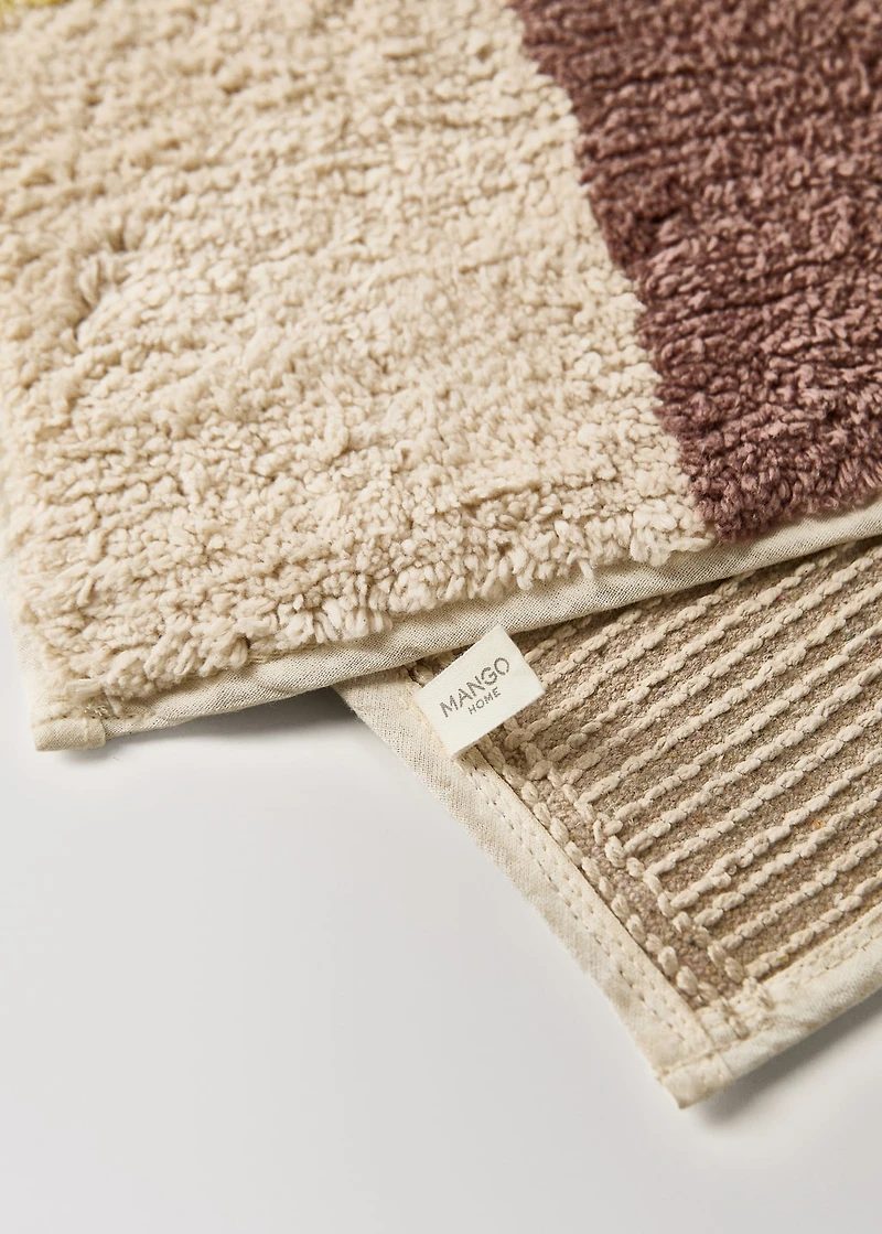 Children's colored bathroom mat