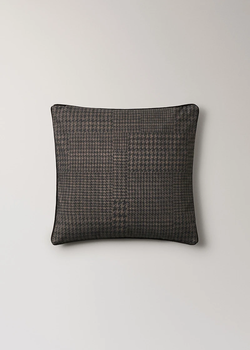 Houndstooth cushion cover with trim