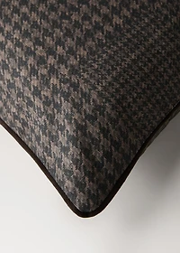 Houndstooth cushion cover with trim