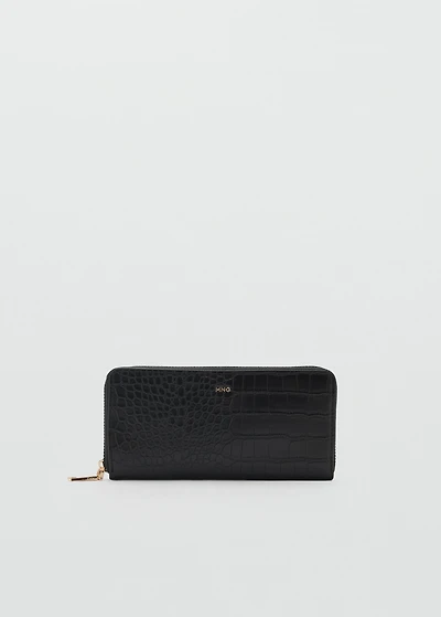 Large croc-effect wallet