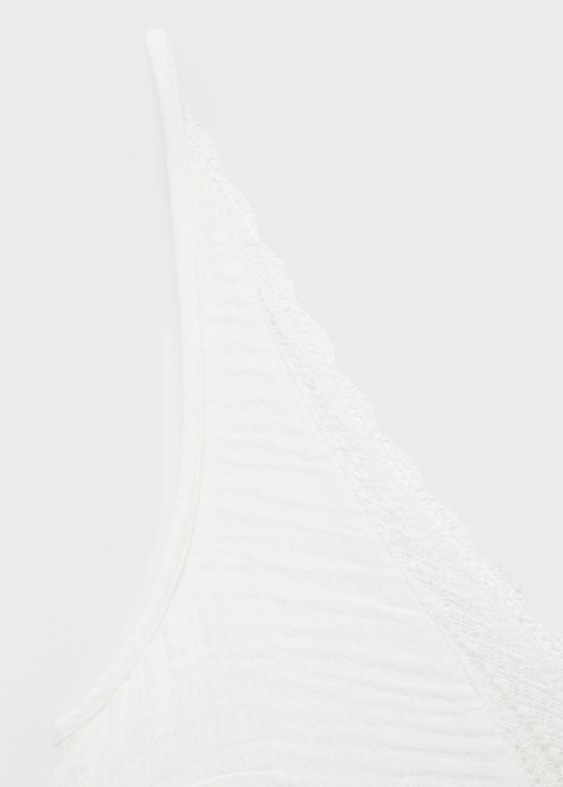 Dress with lace flounces