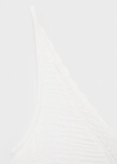 Dress with lace flounces